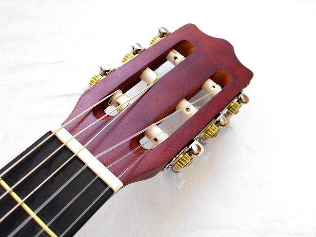 AKUSTICKÁ KLASICKÁ KYTARA NATURAL MSA SET - OBAL, LADIČKA, CAPO