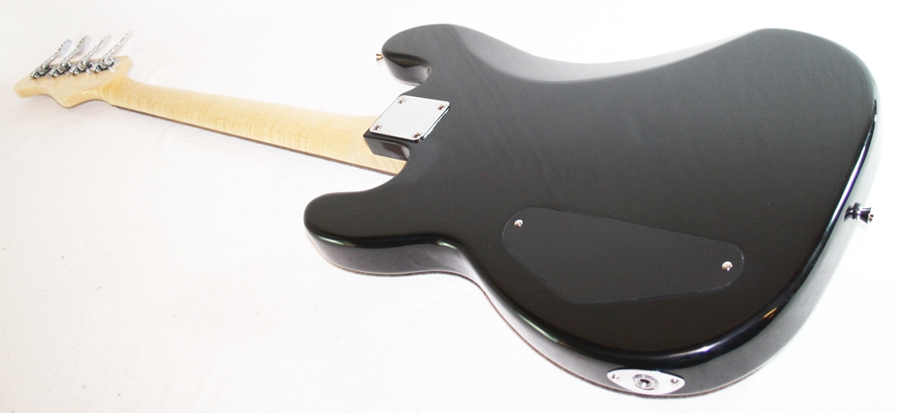 JAZZ BASS STARKER MPM ČERNÁ MASIV